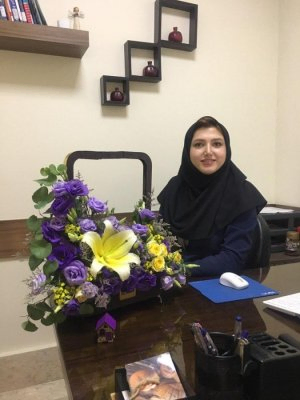 زهره حسینی