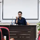 آرمین اسلامی