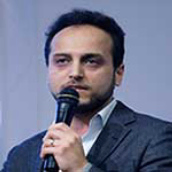 فرهاد آخوندی