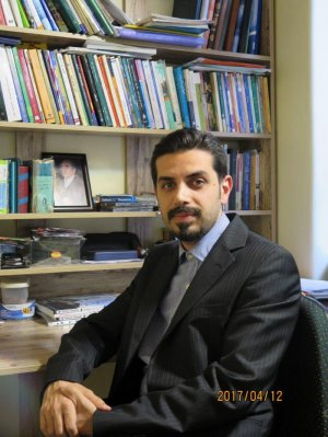 آرمین اخوان