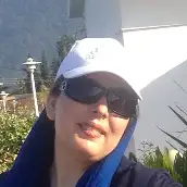 مینا زنگنه