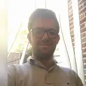 امیرحسین ساویزنایینی