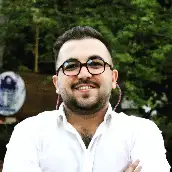 علی ثنائی
