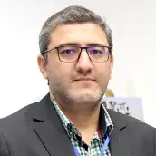 وحید حقیقت دوست