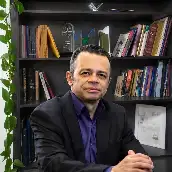 مجید فرهیان