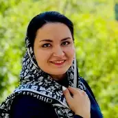 هستی شریف نژاد