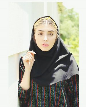 مروارید اسفندیاری