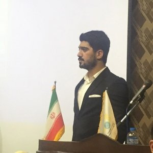 شایان فخریان